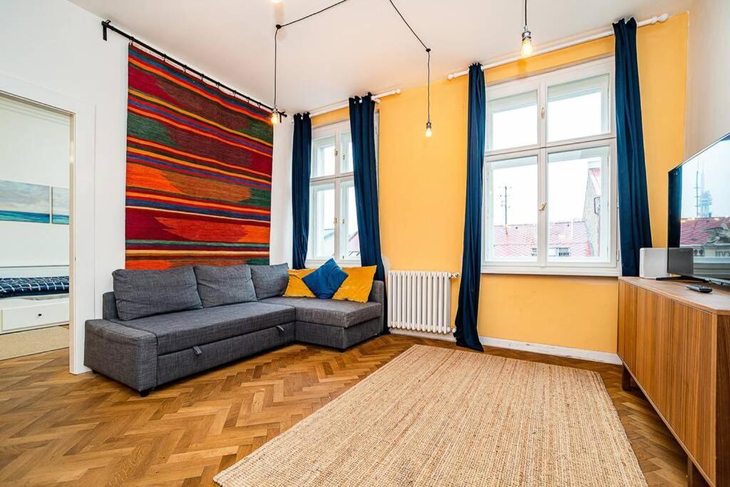 Elegant, Modern, 2-Bed Flat By Museum Of Prague Leilighet Eksteriør bilde