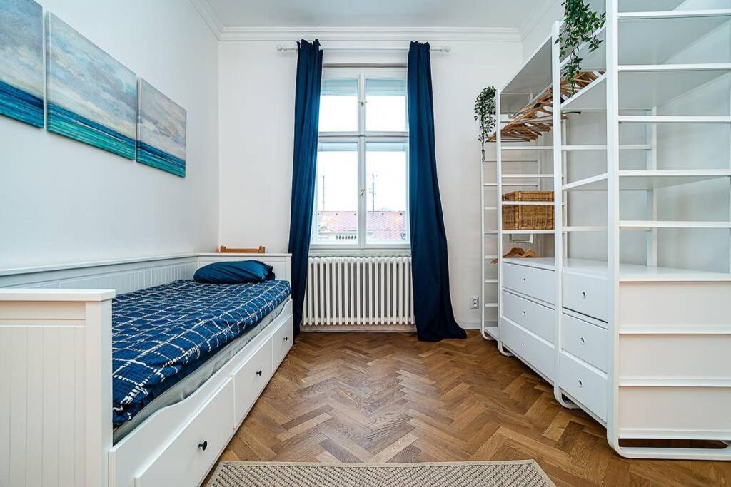 Elegant, Modern, 2-Bed Flat By Museum Of Prague Leilighet Eksteriør bilde