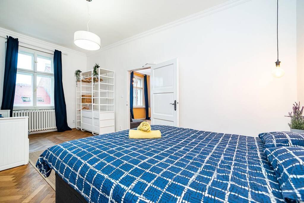 Elegant, Modern, 2-Bed Flat By Museum Of Prague Leilighet Eksteriør bilde